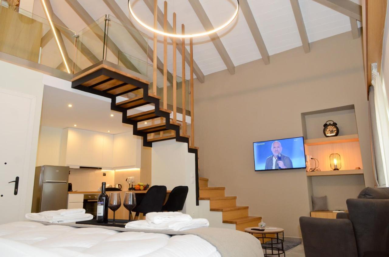 Roloi Suites Nafpaktos Dış mekan fotoğraf