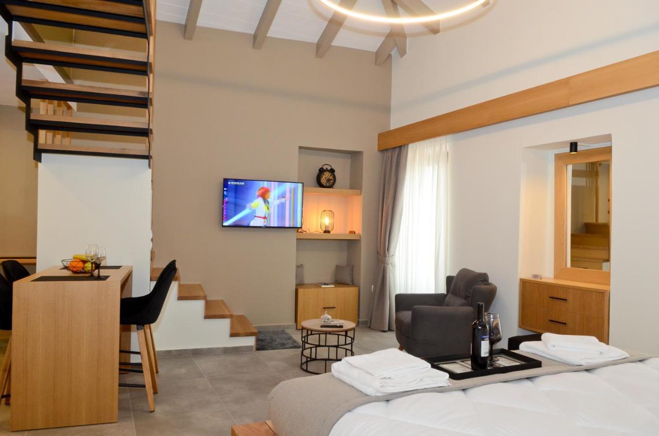 Roloi Suites Nafpaktos Dış mekan fotoğraf