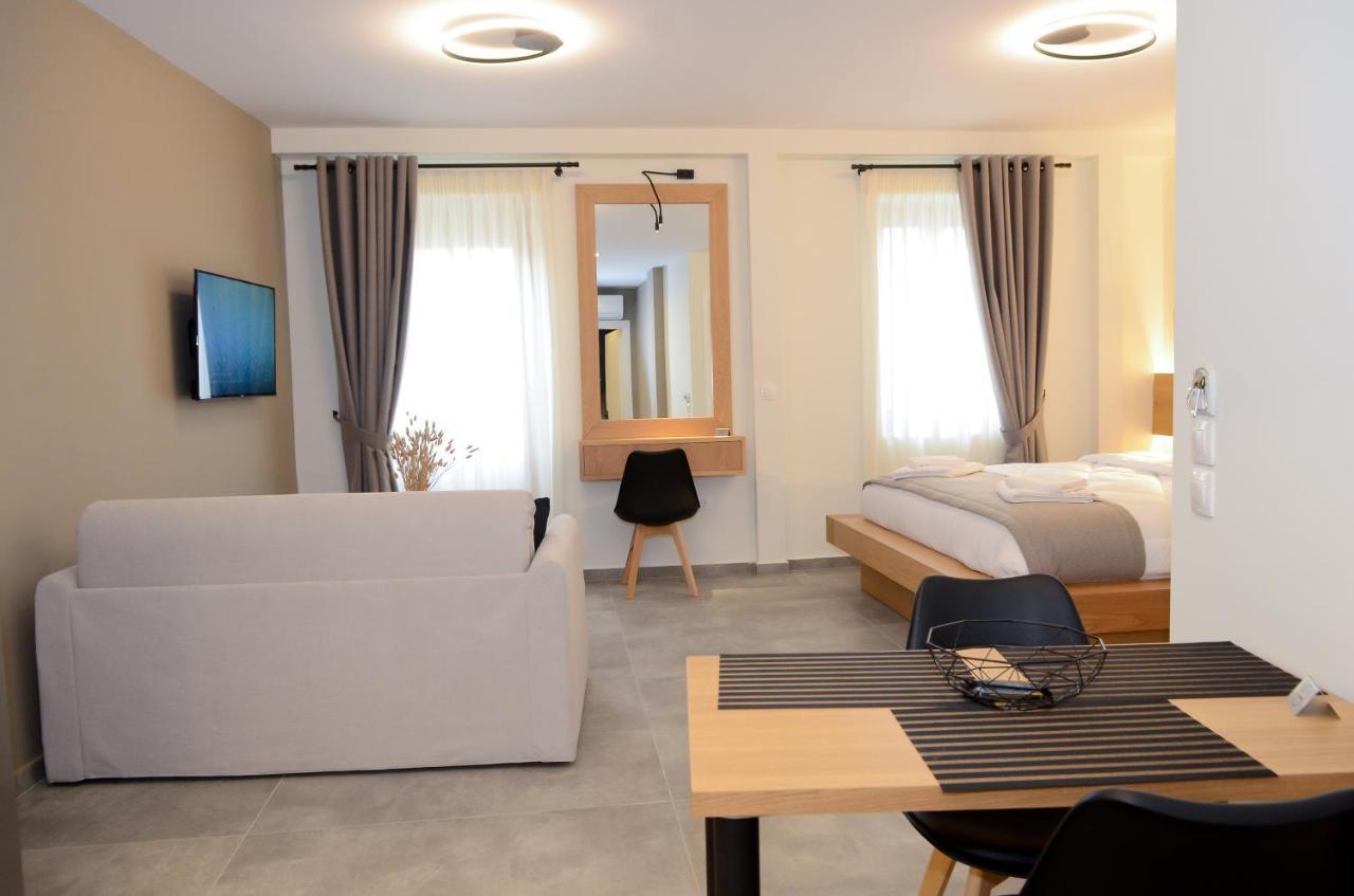Roloi Suites Nafpaktos Dış mekan fotoğraf