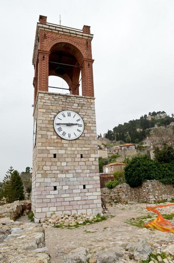 Roloi Suites Nafpaktos Dış mekan fotoğraf
