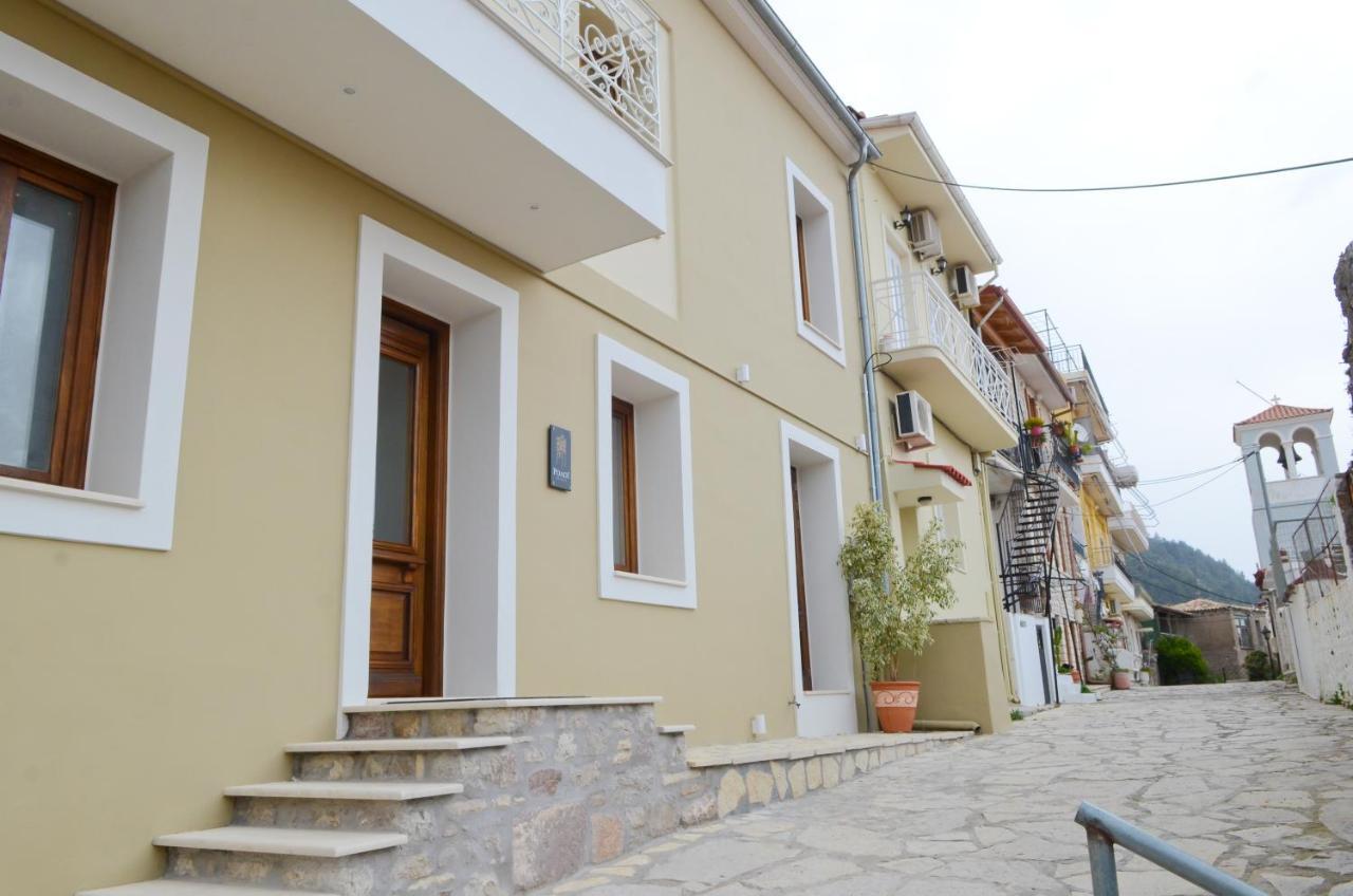 Roloi Suites Nafpaktos Dış mekan fotoğraf